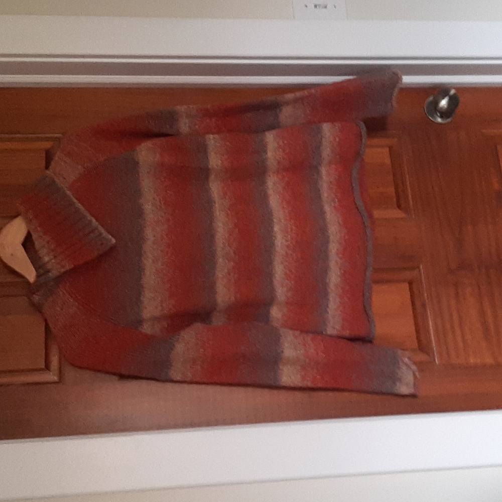 FASHIONBUG sweater - Picture 3 of 3